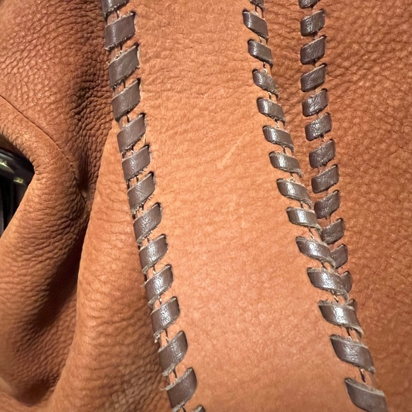 Hobo Sheila Large Satchel Henna Honey Brown Pebble Leather Tote Bag - Picture 7 of 15